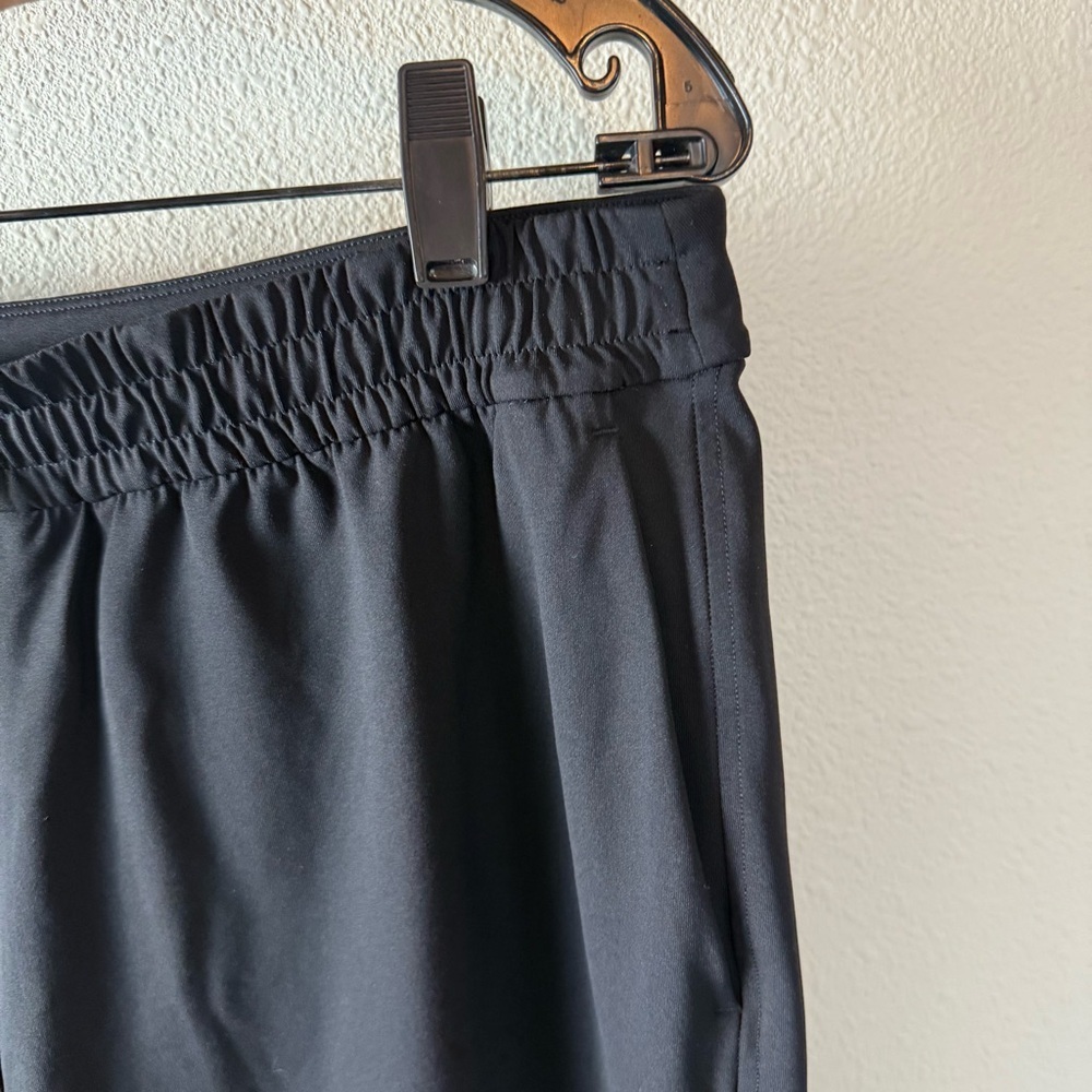 Lululemon Tapered-Leg Mid-Rise Pant 7/8 Length Luxtreme Black Women’s Large - Picture 7 of 11